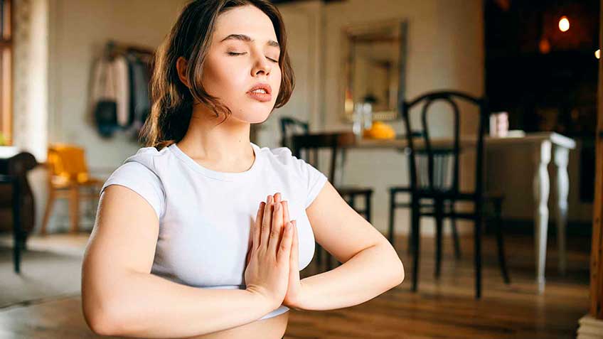 Despertar la Energía con la Respiración del Fuego con Manu Yoga de Vida
