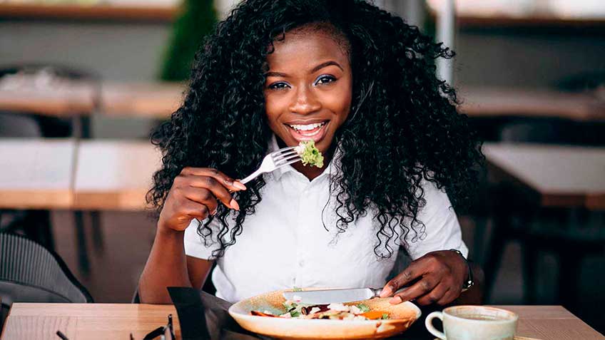 Para una vida sana necesitas una alimentación saludable.