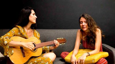 bf27875d9ff9cacb16aa3f535af2fa6c image bf27875d9ff9cacb16aa3f535af2fa6c Gracias a la vida By Sara Perez - HitLive