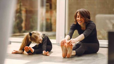 f25e54947a652262fdd0ad31743a096e image f25e54947a652262fdd0ad31743a096e Ejercicios para Despertar el Cuerpo Empujando con Manu Yoga de Vida - HitLive